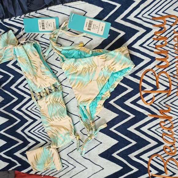 Beach Bunny Fine Lines Brand New Swimsuit - Picture 1 of 11